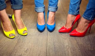 5 типа обувки, които издават &quot;провинциалистката&quot; в една жена