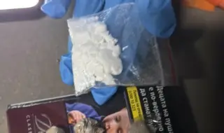 Четирима души са арестувани при спецакция на полицията срещу разпространението на наркотици в Русе