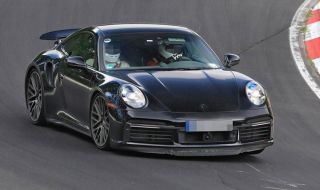 Porsche тества хибридна "911-ка" на Нюрбургринг