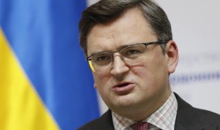 Дмитро Кулеба поиска още боеприпаси от Германия