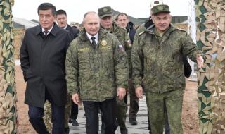 Русия домакин на мащабни военни учения