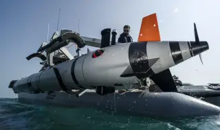 Американските военни удариха подводен дрон на хусите в Червено море ВИДЕО