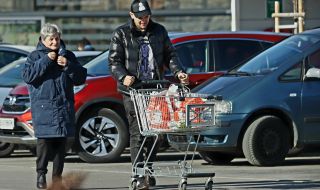 Икономист: Цените се вдигат и няма да паднат, единствено може да увеличаваме доходите