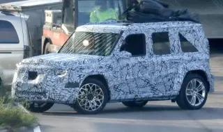 Появиха се първи снимки на "малката" G-Class на Mercedes