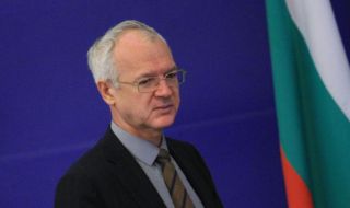 Васил Велев: Вторият допълва, а не конкурира първия стълб за пенсията