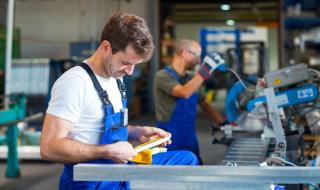 34% от промишлените предприятия се оплакват от липса на работници