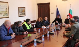 Пореден протест на надзирателите