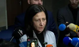 Цвета Рангелова, "Възраждане": Грубо, грозно и нагло по тъмно се приеха текстове