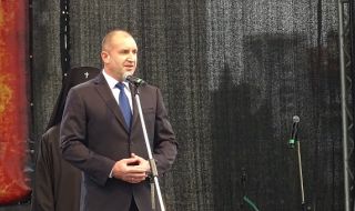 Радев наложи вето на част от Закона за ДДС