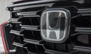 Карлос Гон: Японските власти принуждават Honda да спаси Nissan