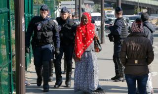 Полицията разтури мигрантски лагер