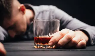 Консумацията на алкохол уврежда зрението