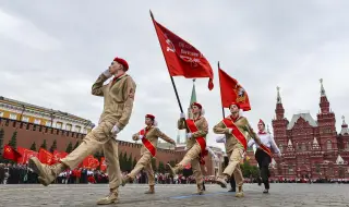 I Thought I Was Going Crazy: War Propaganda in Russian Schools 