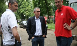 Бивш шеф в ЦСКА: Видях играч на Левски, който е заразен, да пуши наргиле в Студентски град