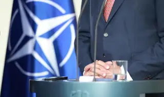 НАТО обсъжда разреждане на срещите на върха на фона на напрежение с Тръмп