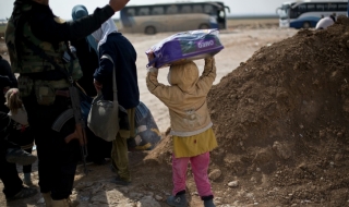 350 000 деца са в капан в Мосул
