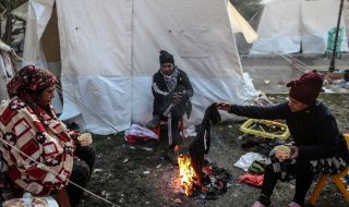 ДПС изпраща 5000 походни легла за бедстващите в Турция