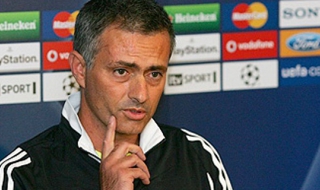 Моуриньо обвини съдиите за слабия старт