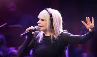 Лили Иванова приключи националното си турне в София с 5-минутни овации (ВИДЕО)