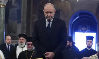 Президентът се прости пред тленните останки на патриарх Неофит