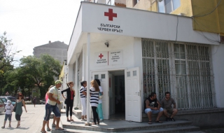 72-ма дариха кръв за обгорелите баща и дъщеря