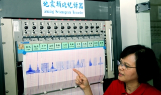 Силно земетресение уби алпинист в Тайван