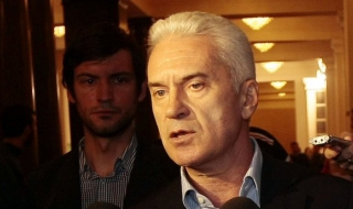 Волен Сидеров: Плевнелиев се заиграва с ветото за бюджета
