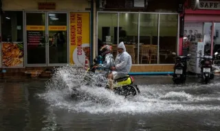 Three districts in Bangkok declared disaster zones