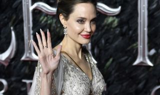 Джоли разказа за преживяна тежка загуба