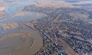 След потопа в Русия: радиоактивна кал заплашва населението