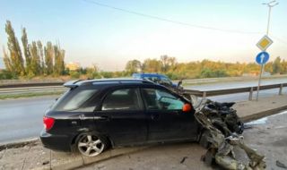 Автомеле с една жертва и двама ранени край София
