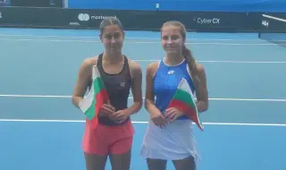 Тандемът Елизара Янева и Росица Денчева се класира за втория кръг на Australian Open при девойките