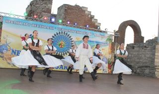 Рекорден брой изпълнители на XXI фестивал „Черноморски перли“