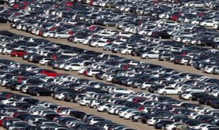 Хиляди нови VW-та чакат проверка