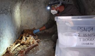 Откриха удивително добре запазен скелет в Помпей (СНИМКИ)