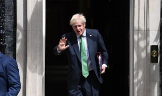 Надпреварата за наследник на Джонсън се изостри