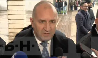 Румен Радев: Този бюджет е предупреждение за това, което ни очаква в еврозоната, където влизаме прибързано