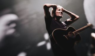 Роджър Уотърс отмени концертите си в Полша, „да ходи да пее в Москва“