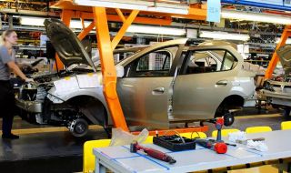 Производството и пазарът на автомобили в Русия се срина тотално