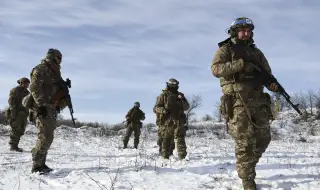 Руски дронове атакуват Кривой Рог вече десет часа