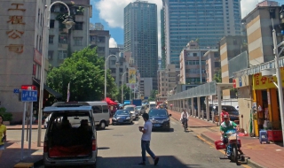 Мъж уби жена и рани 12 души в Китай