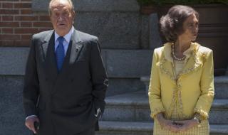 Крал Хуан Карлос посрещна обиден своята 80-годишнина