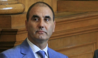 Цветанов: Действията на правителството за бежанците са неадекватни