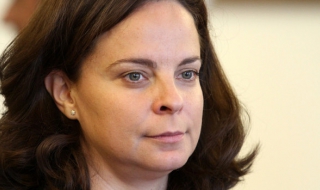 Таня Андреева: Отмяната на забраната за пушене е отвратителна идея