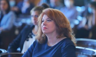 Илияна Йотова: България има нужда от много стабилно правителство, дано надделее разумът