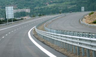 Емил Панчев: Пътната маркировка и осветлението са проблеми в цялата страна - 1