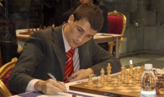 Чепаринов с реми на турнира в Доха