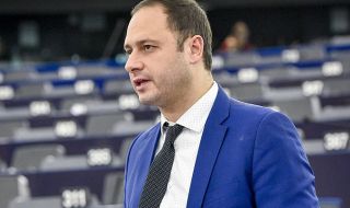 Евродепутат: Кабинетът да ограничи част от износа на електроенергия- ще е глътка въздух за всички 
