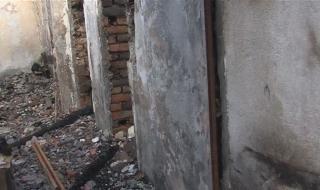 Мълния изпепели къщата на възрастно семейство в село Цапарево