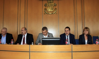 "Атака" прекъсна извънредното заседание на Столичния общински съвет